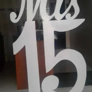 Letras grandes para casas de eventos.