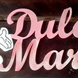 Decoración de nombres para cuartos de niños.