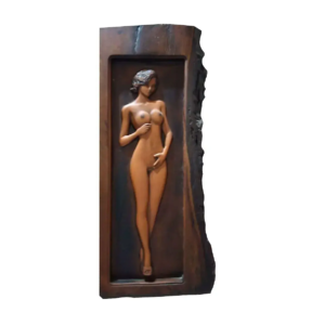belleza femenina. cuadro tallado en madera.