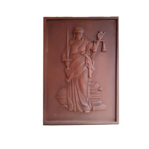 estatua a la justicia. talla en madera.