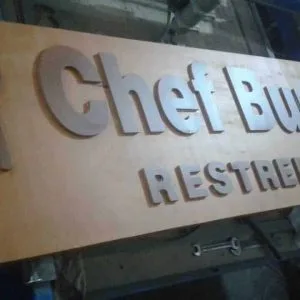 Avisos y letras tres d para publicidad.